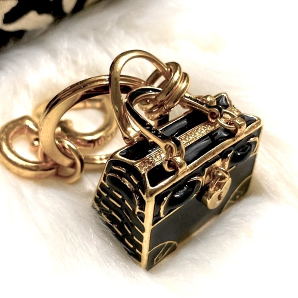 Juicy Couture Daydreamer Purse Key Chain Like New Excellent Condition